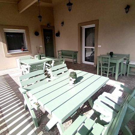 A Zoldbiciklis Haz Apartment Egerszalok Ngoại thất bức ảnh