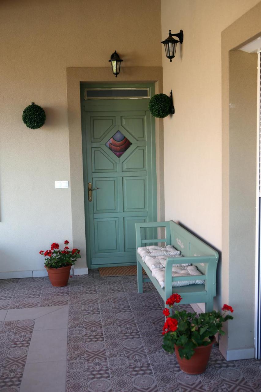 A Zoldbiciklis Haz Apartment Egerszalok Ngoại thất bức ảnh